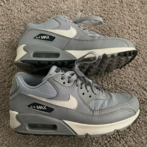 Nike Air Max. Size US 6.